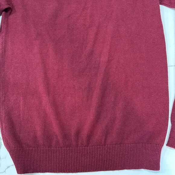 Harry Potter | Women’s Gryffindor Logo Burgundy Pullover Knit Sweater - Picture 13 of 13